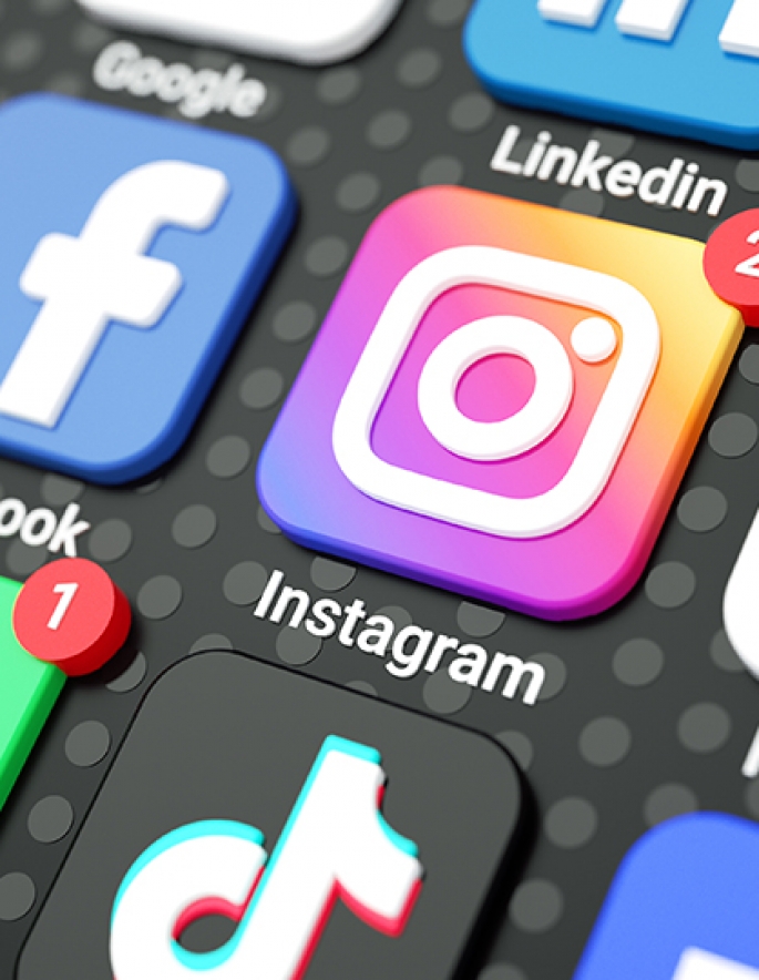 social-media-icons-logos-mobile-phone-screen-3d